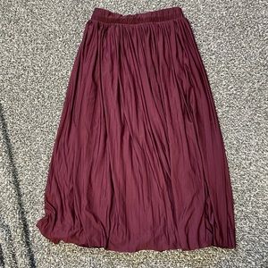 Xhilaration pleated skirt